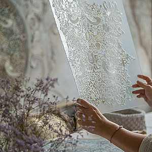 Трафарет - Клубничный воришка овал - Фотография интерьере 14